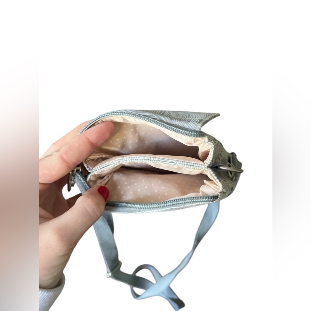 Handmade floral shoulder strap sling purse - Picture 4 of 4
